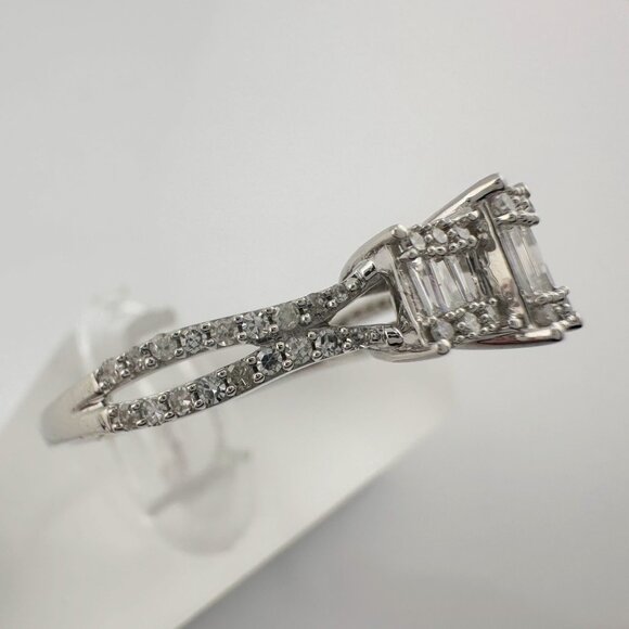 Stunning 1/2 Carat VS Lab Diamond Ring with Digital Appraisal Size 10 - Picture 5 of 16